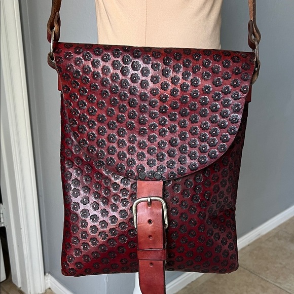 Artisan Burgundy Crossbody Bag - Picture 2 of 7